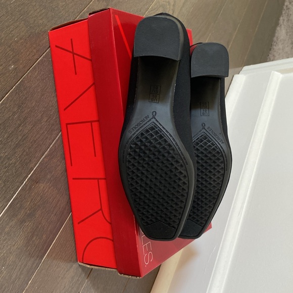 BNIB AEROSOLES Heeled Loafer - Picture 4 of 7